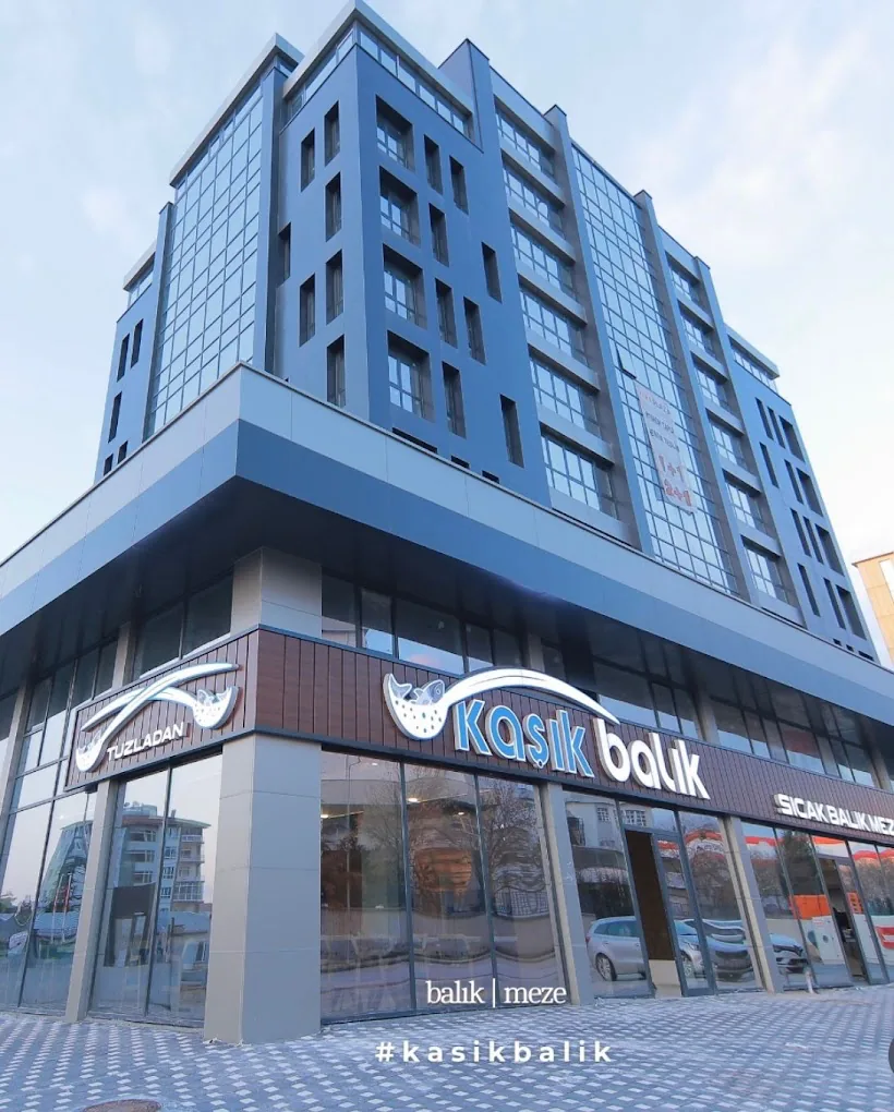 Kaşık Balık dış cephe — gündüz
